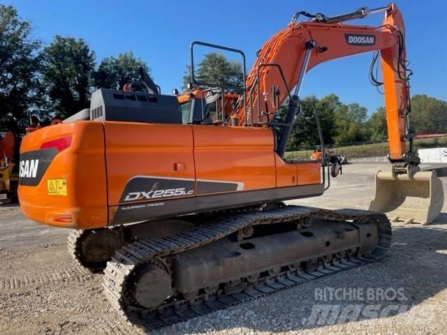 Doosan DX255LC-5 Bagri goseničarji