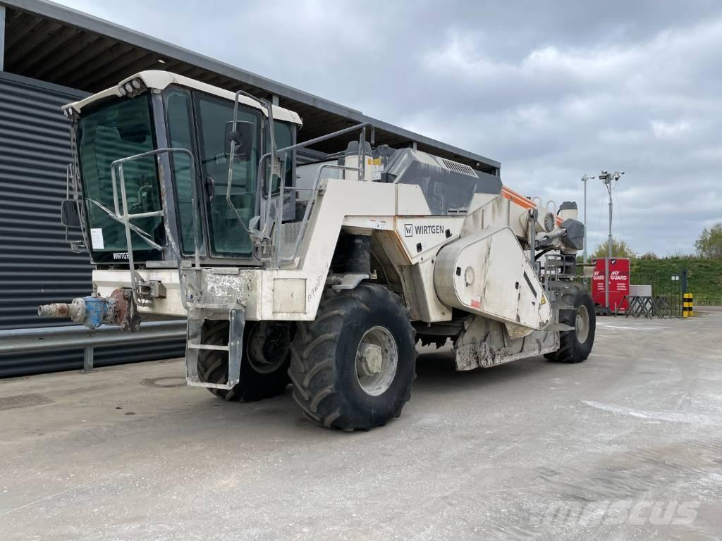 Wirtgen WR 200 XLI Stroji za recikliranje asfalta