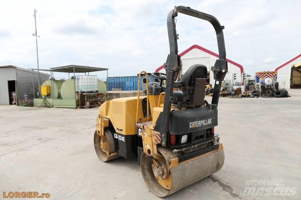 CAT CB 224 E Dvojni valjarji