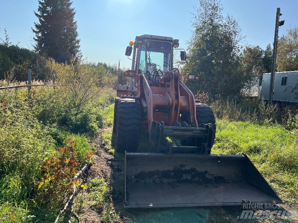 Daewoo Doosan W 200 Kolesni nakladalci