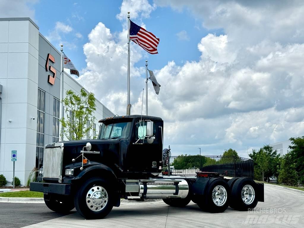 Western Star 4900 SF Vlačilci
