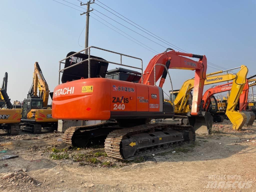 Hitachi ZX 240 Bagri goseničarji