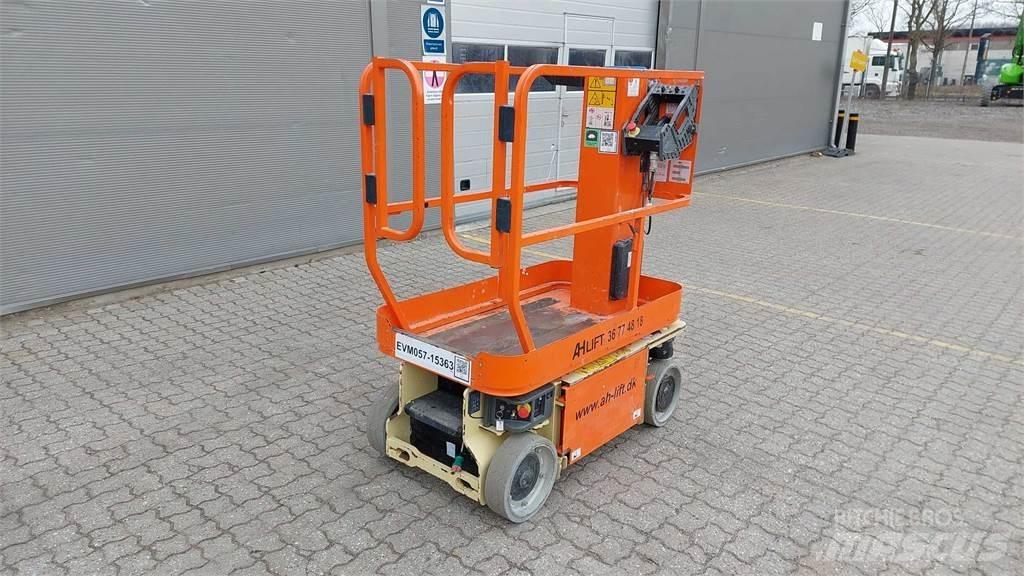 JLG 1230ES Druga dvigala in dvižne ploščadi