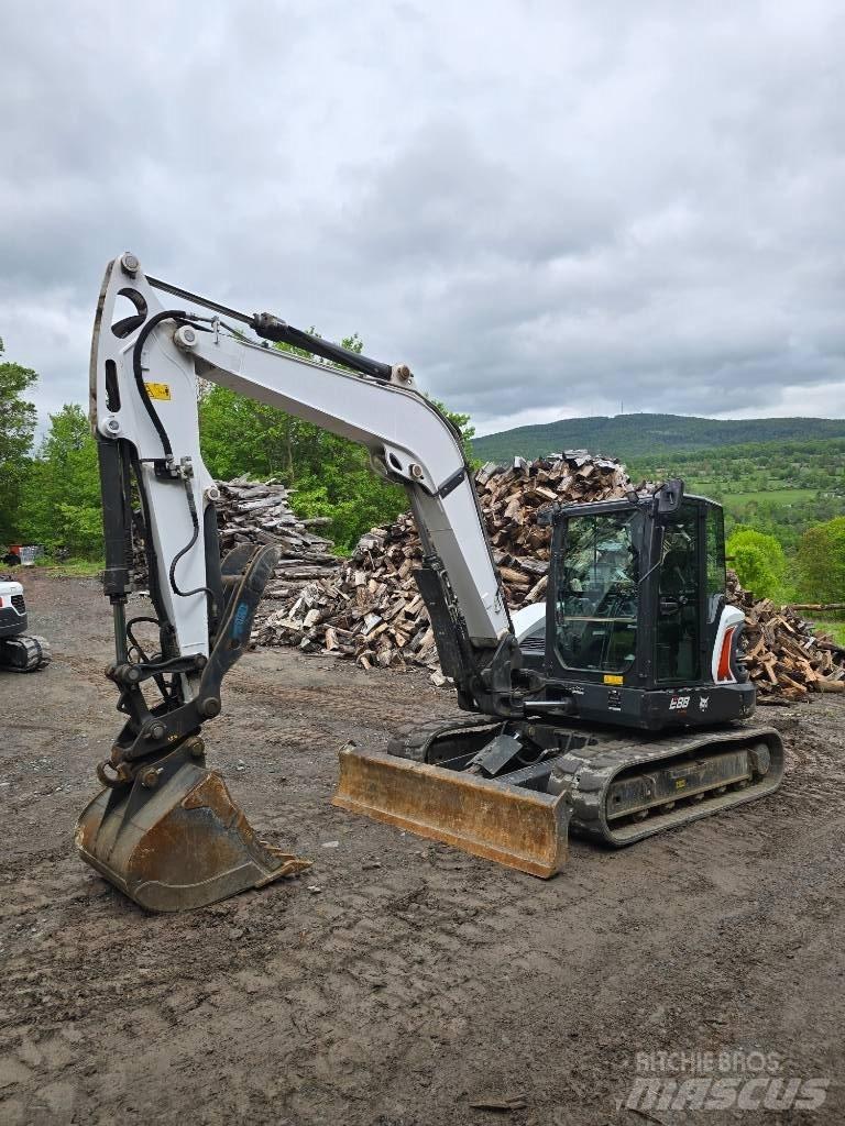 Bobcat E 88 R2 Bagri goseničarji