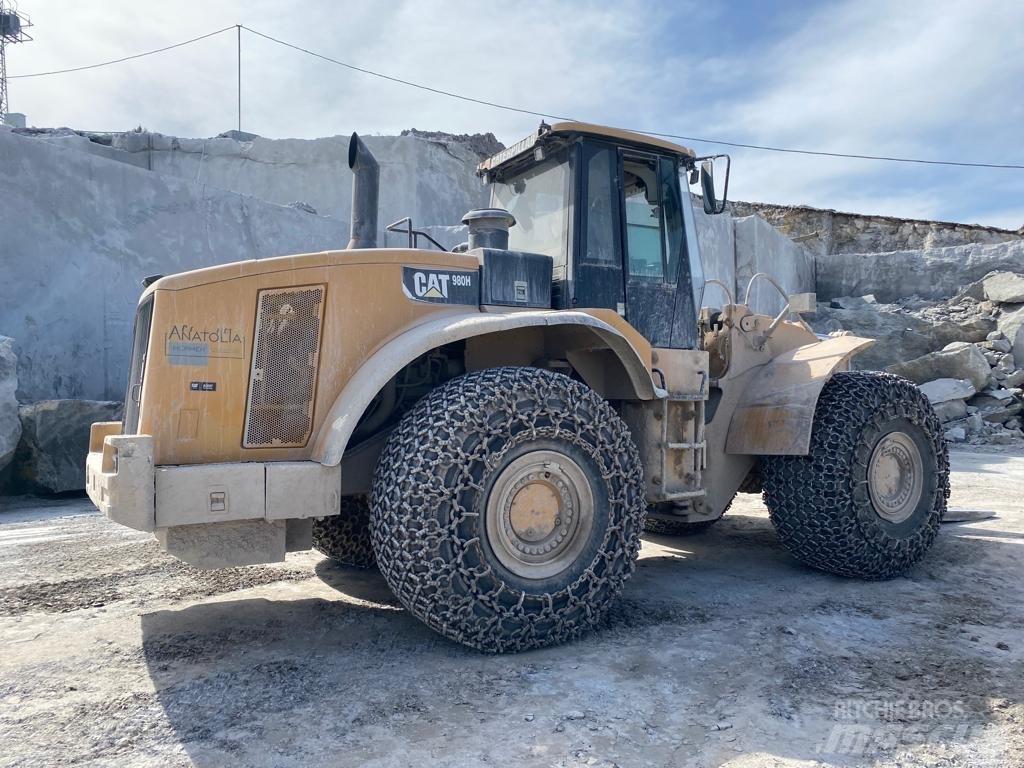 CAT 980 H Kolesni nakladalci