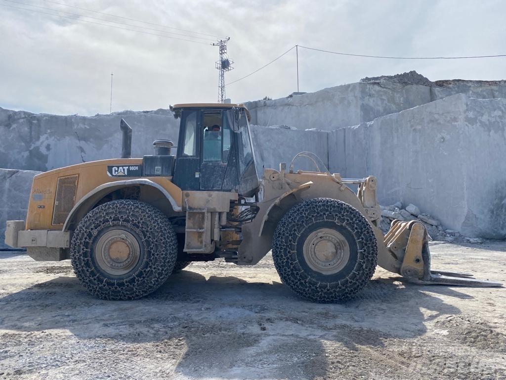 CAT 980 H Kolesni nakladalci