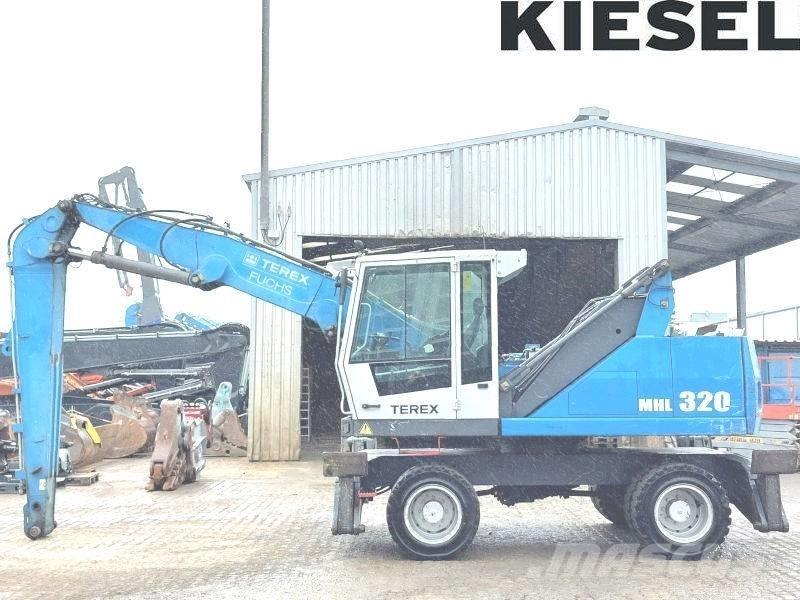 Fuchs MHL 320 D Bagri za prekladanje primarnih/sekundarnih surovin