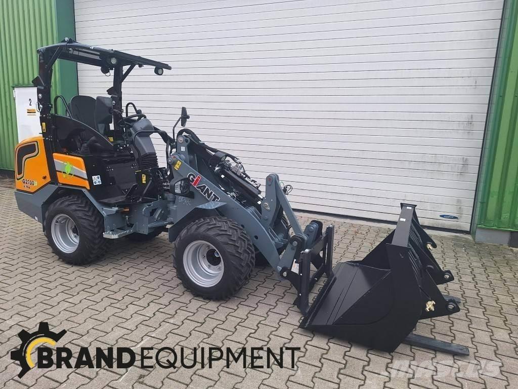 GiANT G2700E X-TRA Kolesni nakladalci
