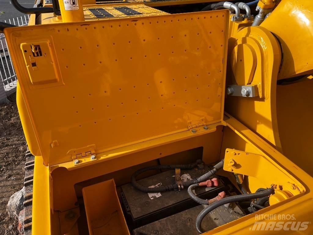 Komatsu 450 Bagri goseničarji
