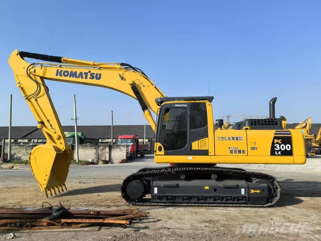 Komatsu PC 300-8 Bagri goseničarji