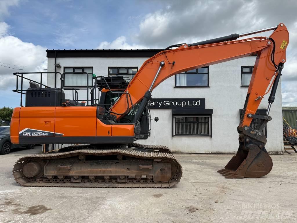 Doosan DX225LC-7 Bagri goseničarji