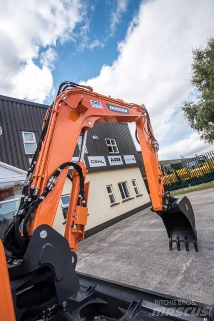 Doosan DX 85 R Midi bagri 7t – 12t
