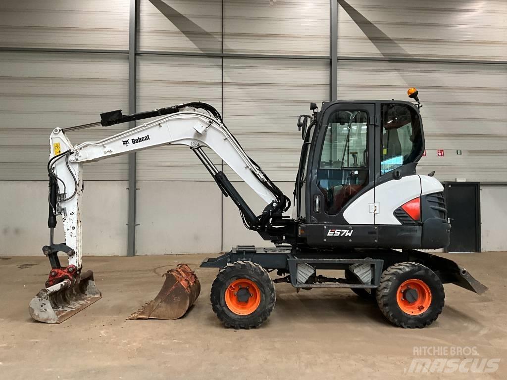 Bobcat E 57 W Bagri na kolesih
