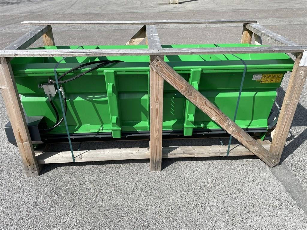 Sami SL-2300 3P/SMS Trosilci peska in soli