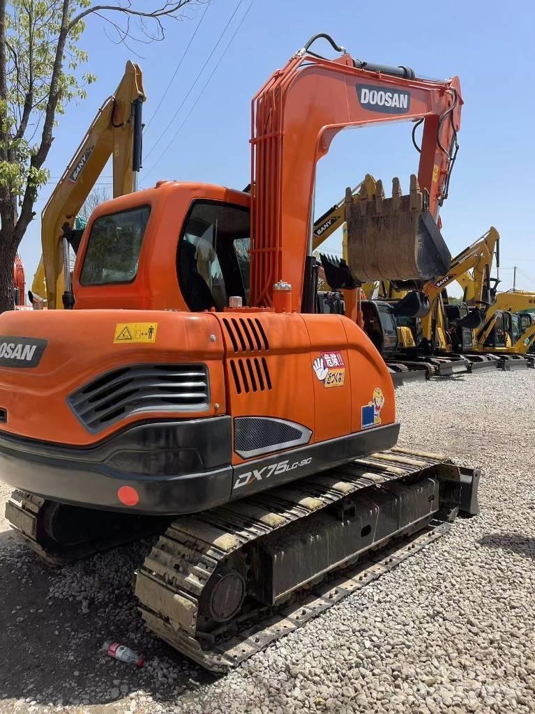 Doosan DX75 Mini bagri <7t