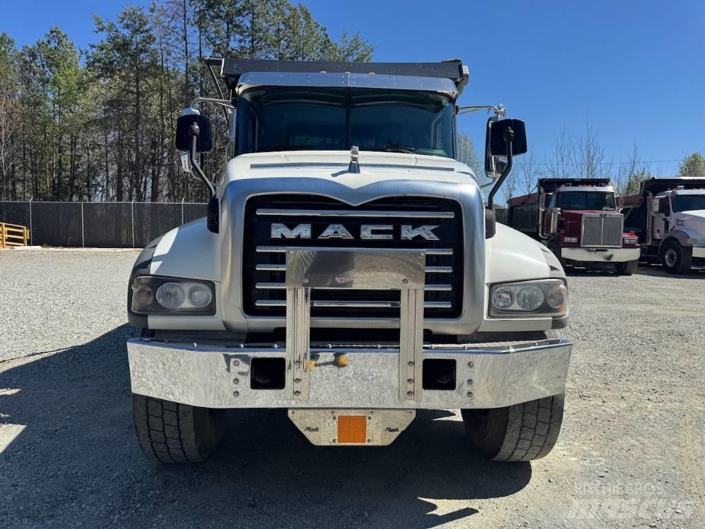 Mack Granite GU 433 Kiper tovornjaki
