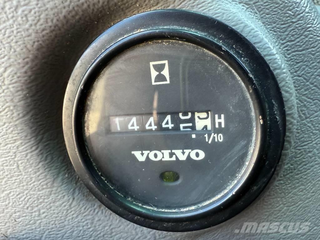 Volvo EW 160 C Bagri na kolesih