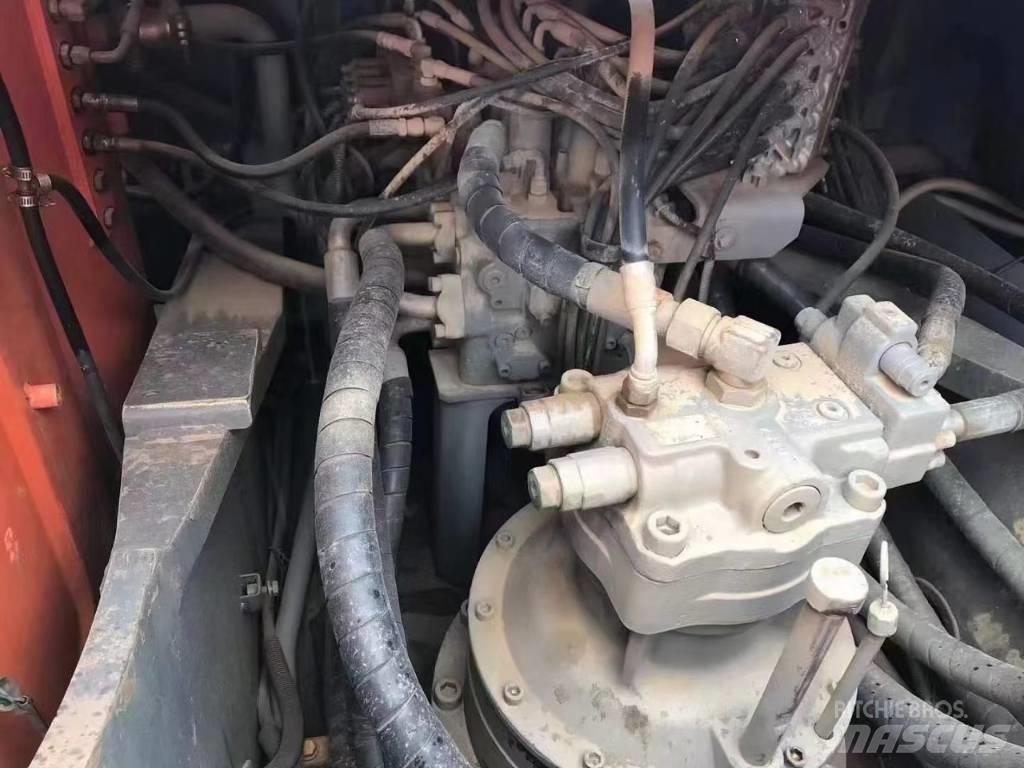 Hitachi ZX350 Bagri goseničarji