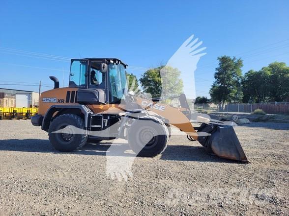 CASE 521G XR Kolesni nakladalci