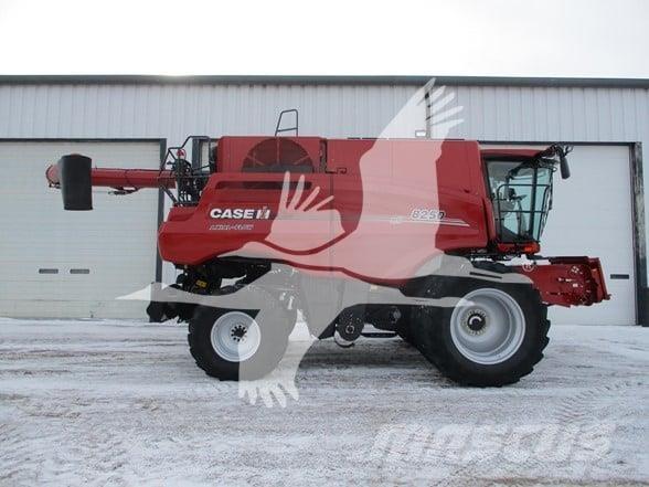 Case IH 8250 Kombajni