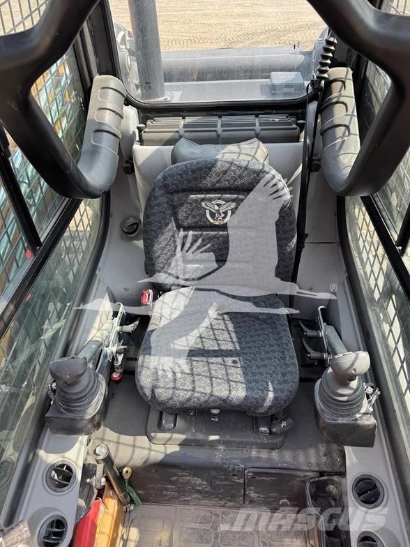 CASE TV450B Skid steer mini nakladalci