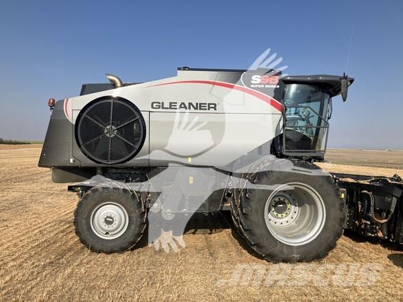 Gleaner S98 Kombajni