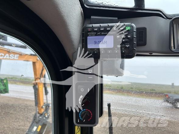 JCB 215 Skid steer mini nakladalci