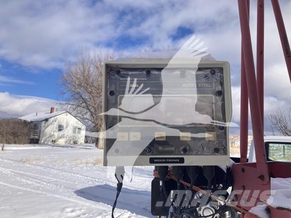 NDE 602 Mešalne hranilnice