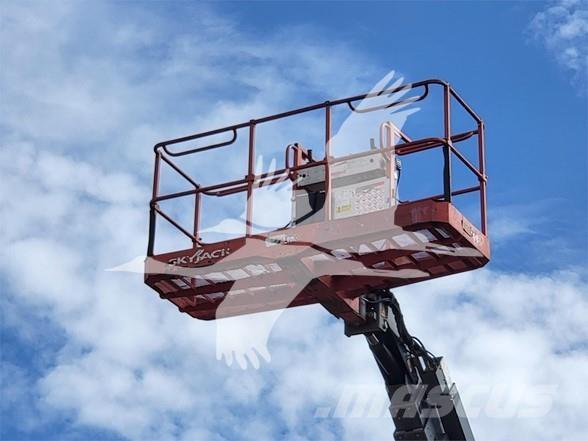 SkyJack SJ82T Teleskopske dvižne ploščadi