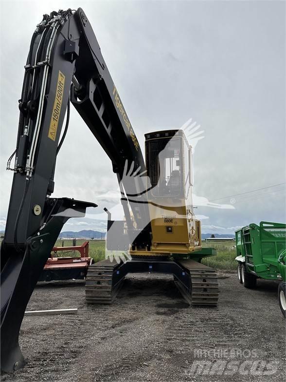 Tigercat 880E Nakladalci za les
