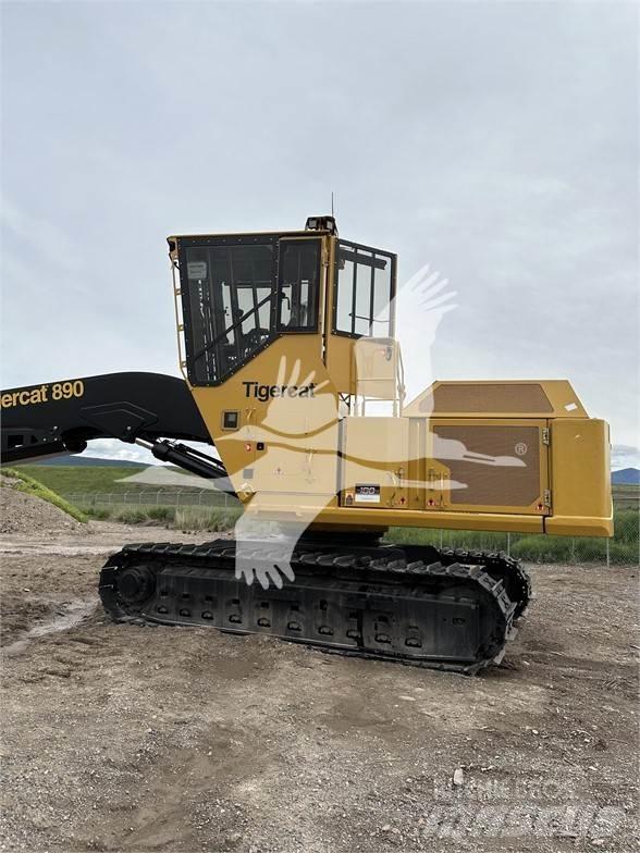 Tigercat 890 Nakladalci za les