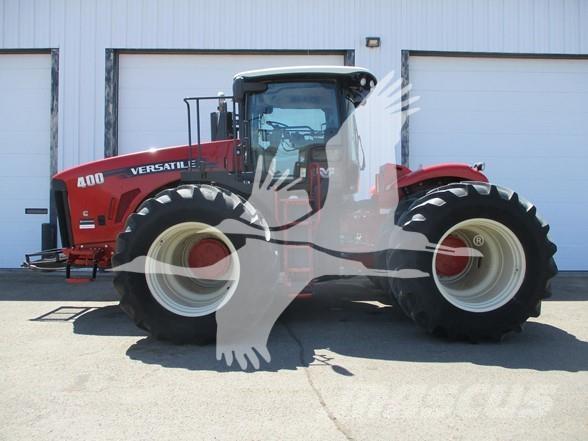 Versatile 400 Traktorji