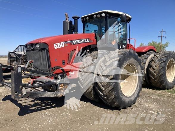 Versatile 550 Traktorji