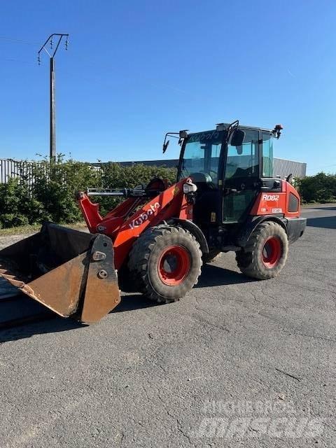 Kubota R 082 Kolesni nakladalci