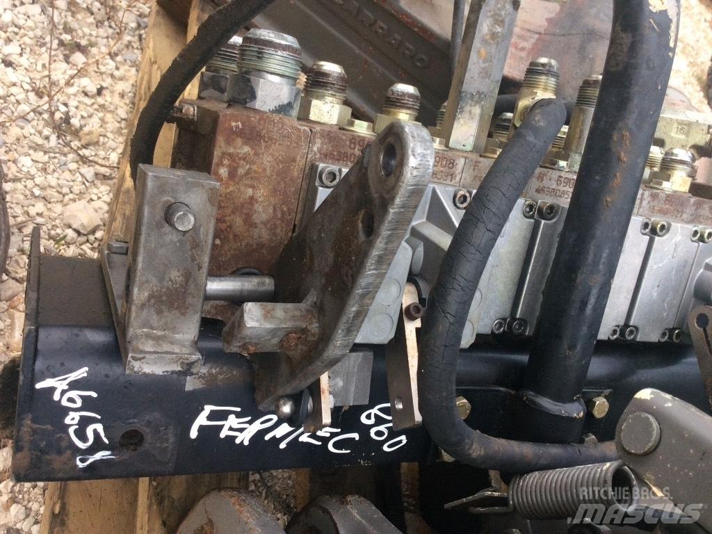 Fermec 860 Hidravlika