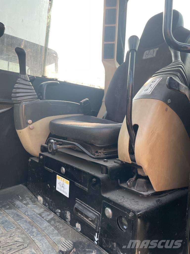 CAT 306 Mini bagri <7t