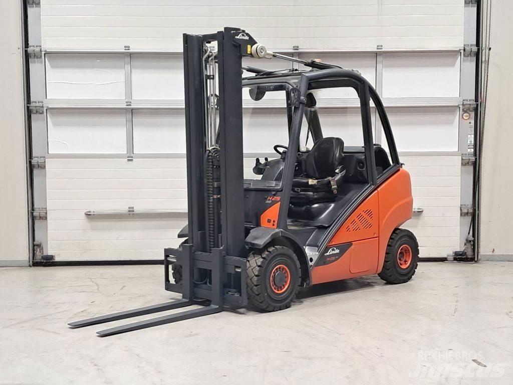 Linde H25T-02 Plinski viličarji