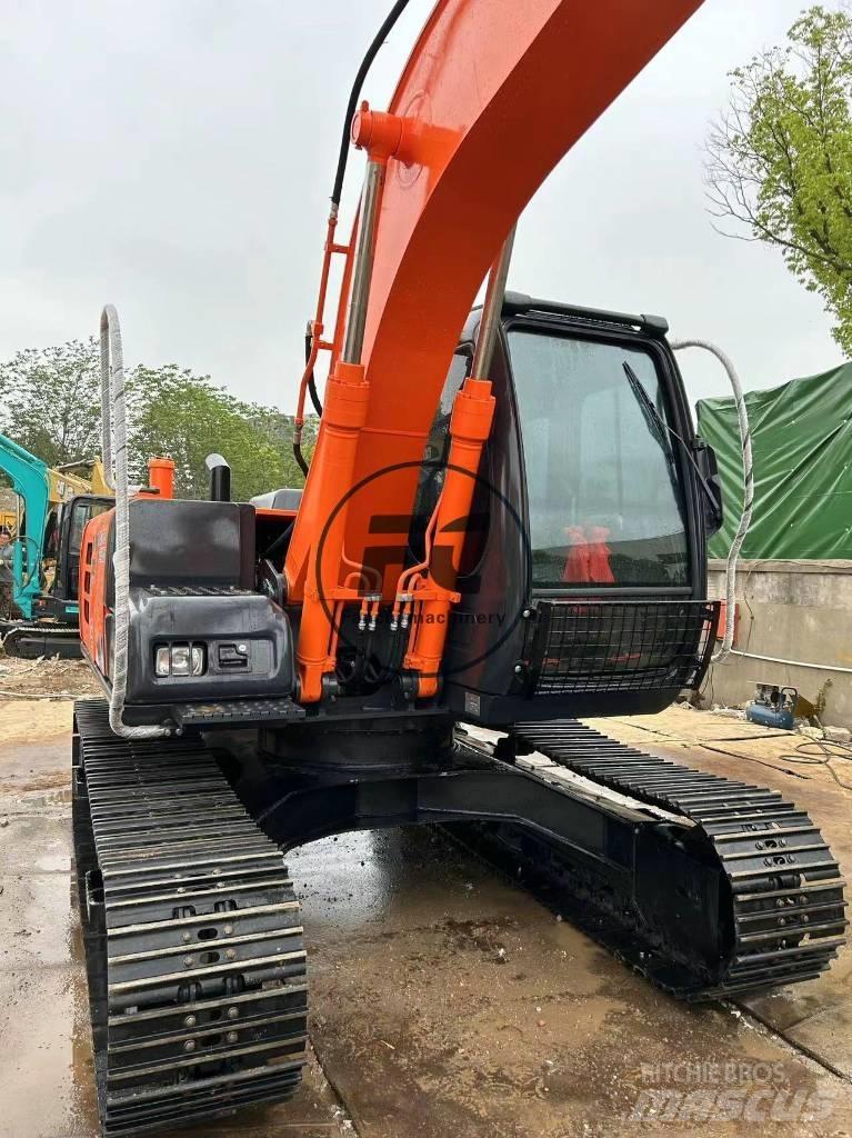 Hitachi ZX 120-6 Midi bagri 7t – 12t