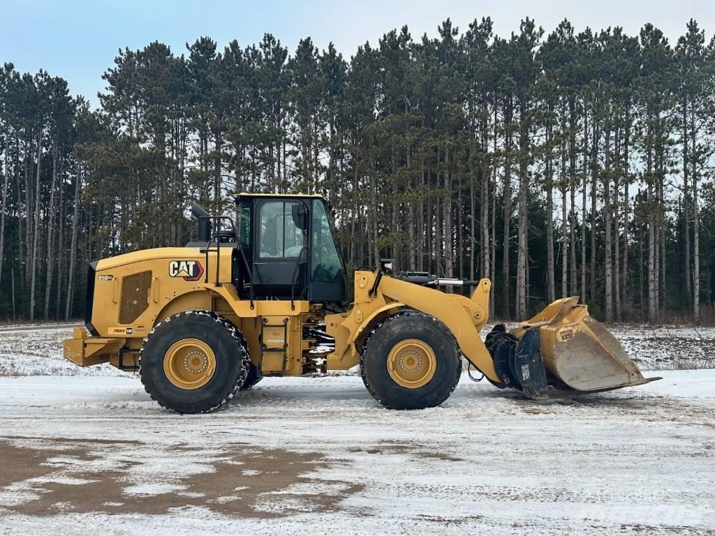 CAT 950 Kolesni nakladalci