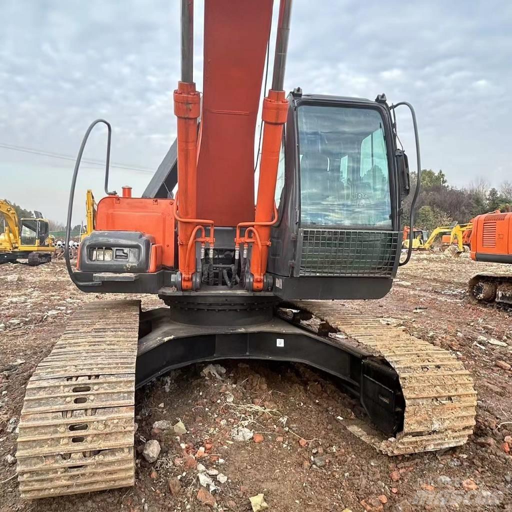 Hitachi ZX 240 Bagri goseničarji