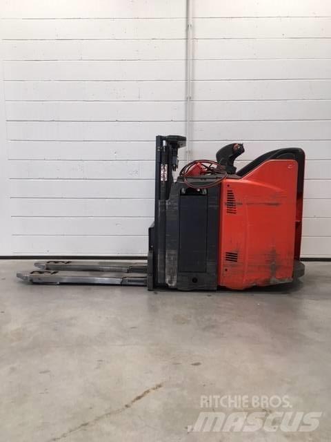 Linde D12HPSP/133 Samopogonski ročni viličarji