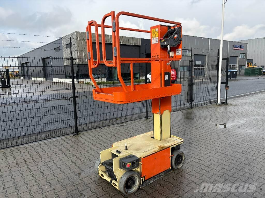 JLG 1230ES Vertikalna dvigala