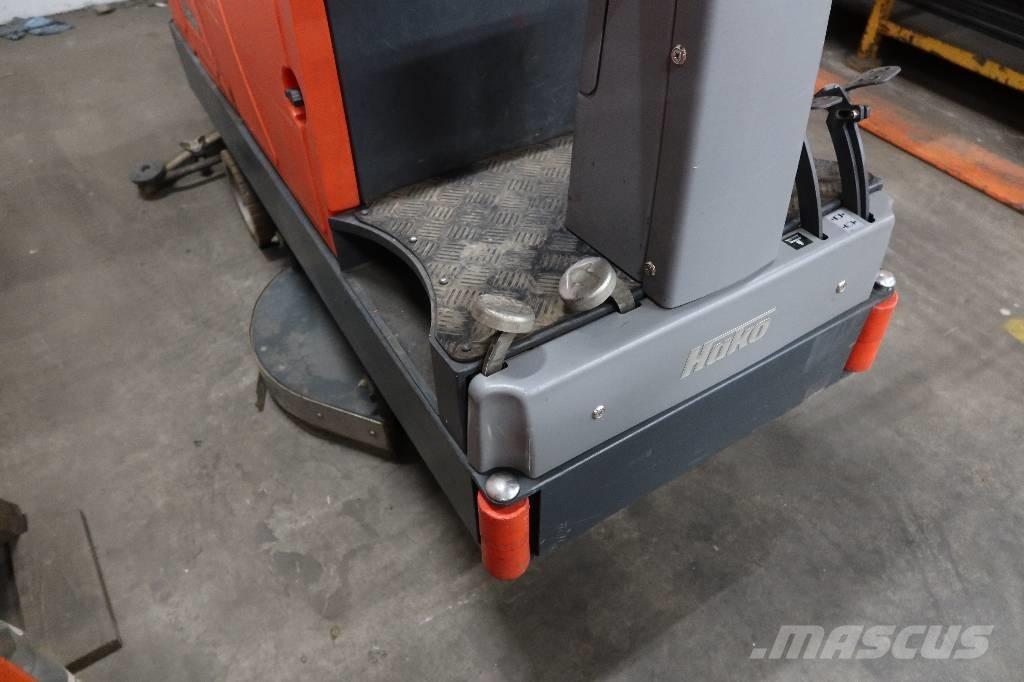 Hako B910 Stroji za ribanje in pomivanj tal