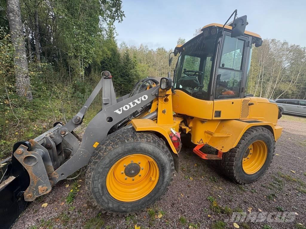 Volvo L 35 G Kolesni nakladalci