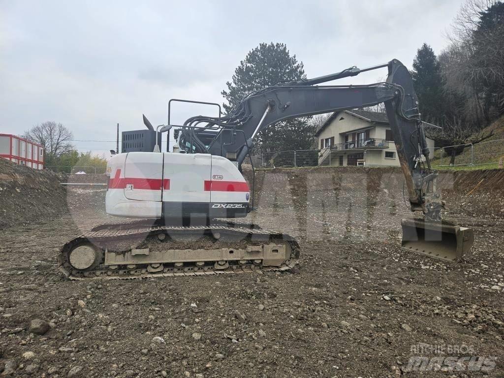 Doosan DX 235 LCR Bagri goseničarji
