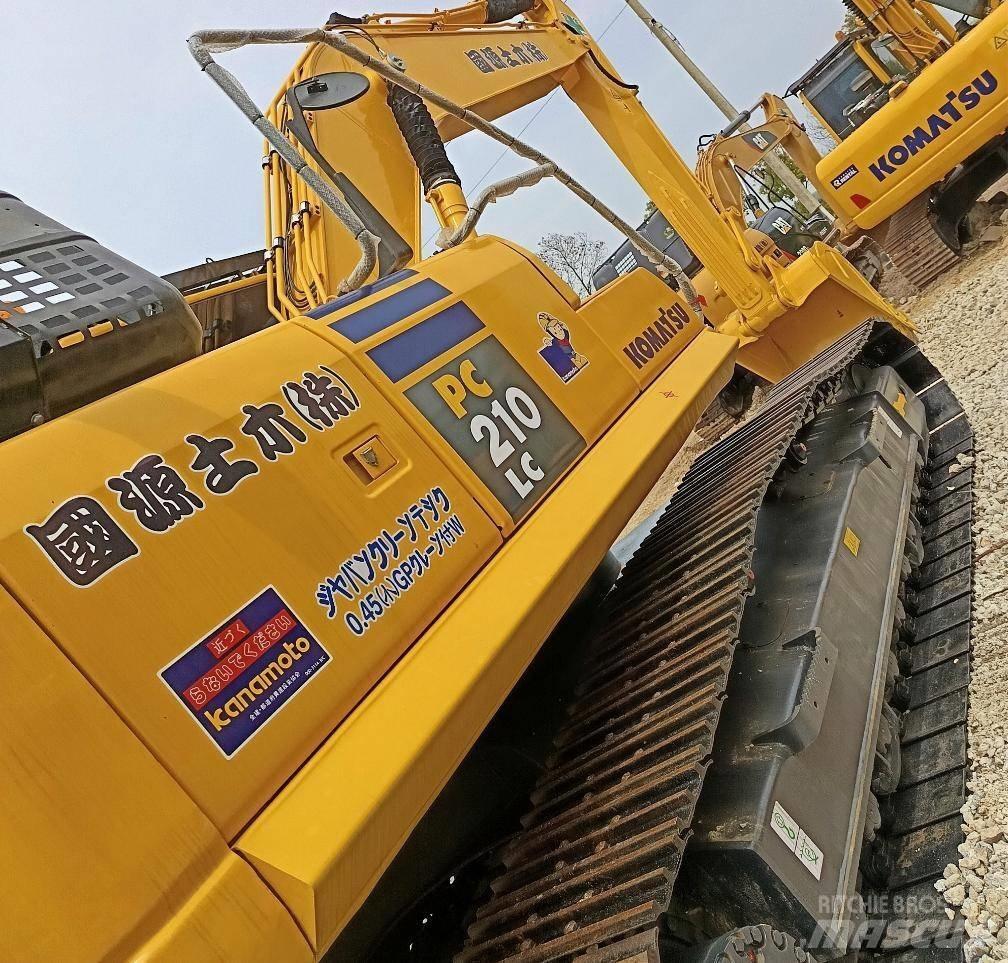 Komatsu PC 210 Bagri goseničarji