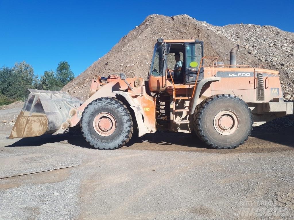 Doosan DL 500 Kolesni nakladalci