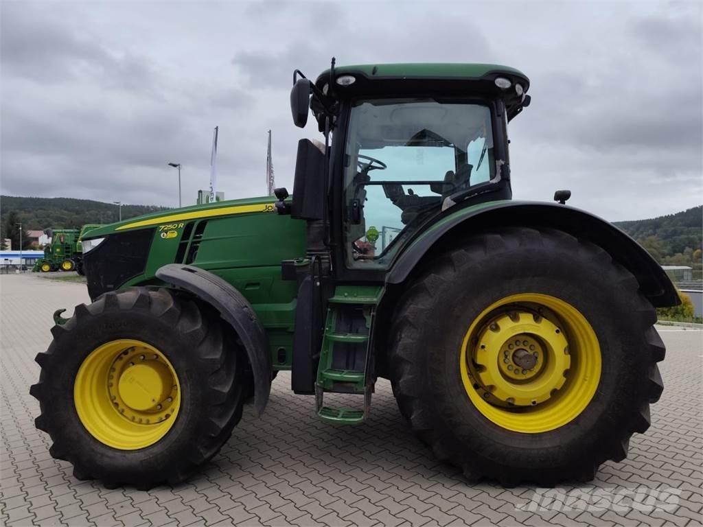John Deere 7250R Traktorji
