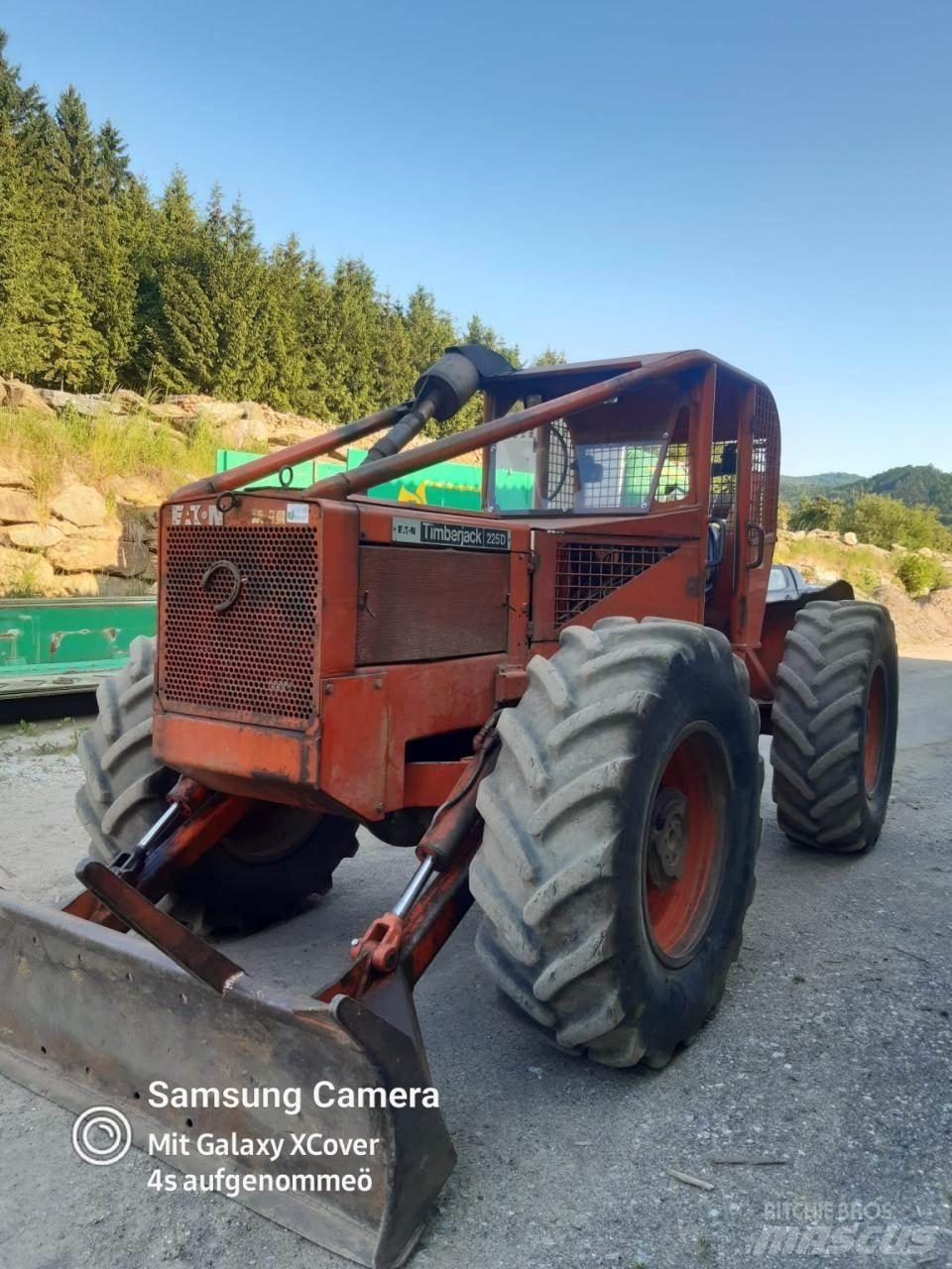 Timberjack 225 D Skiderji