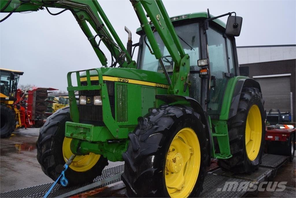 John Deere 6210 Traktorji